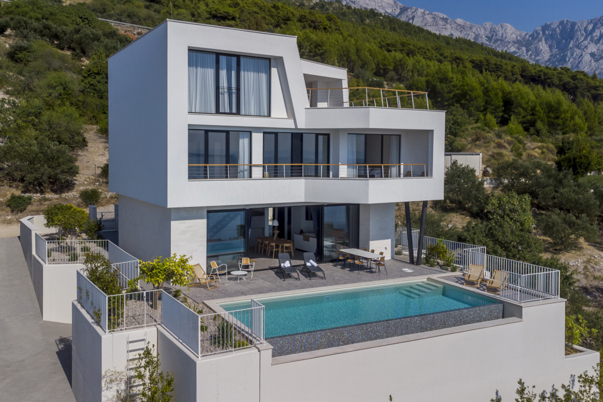 Villa Monachus II