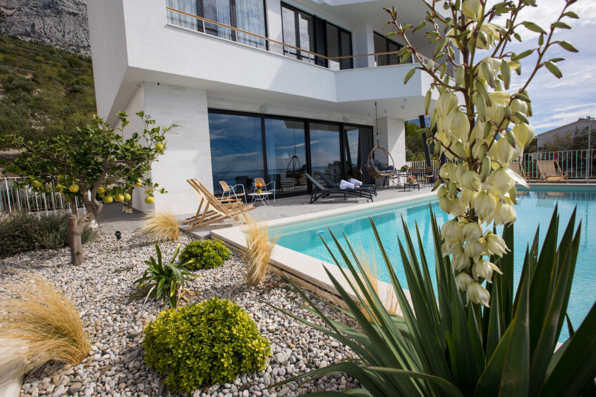 Villa Monachus II