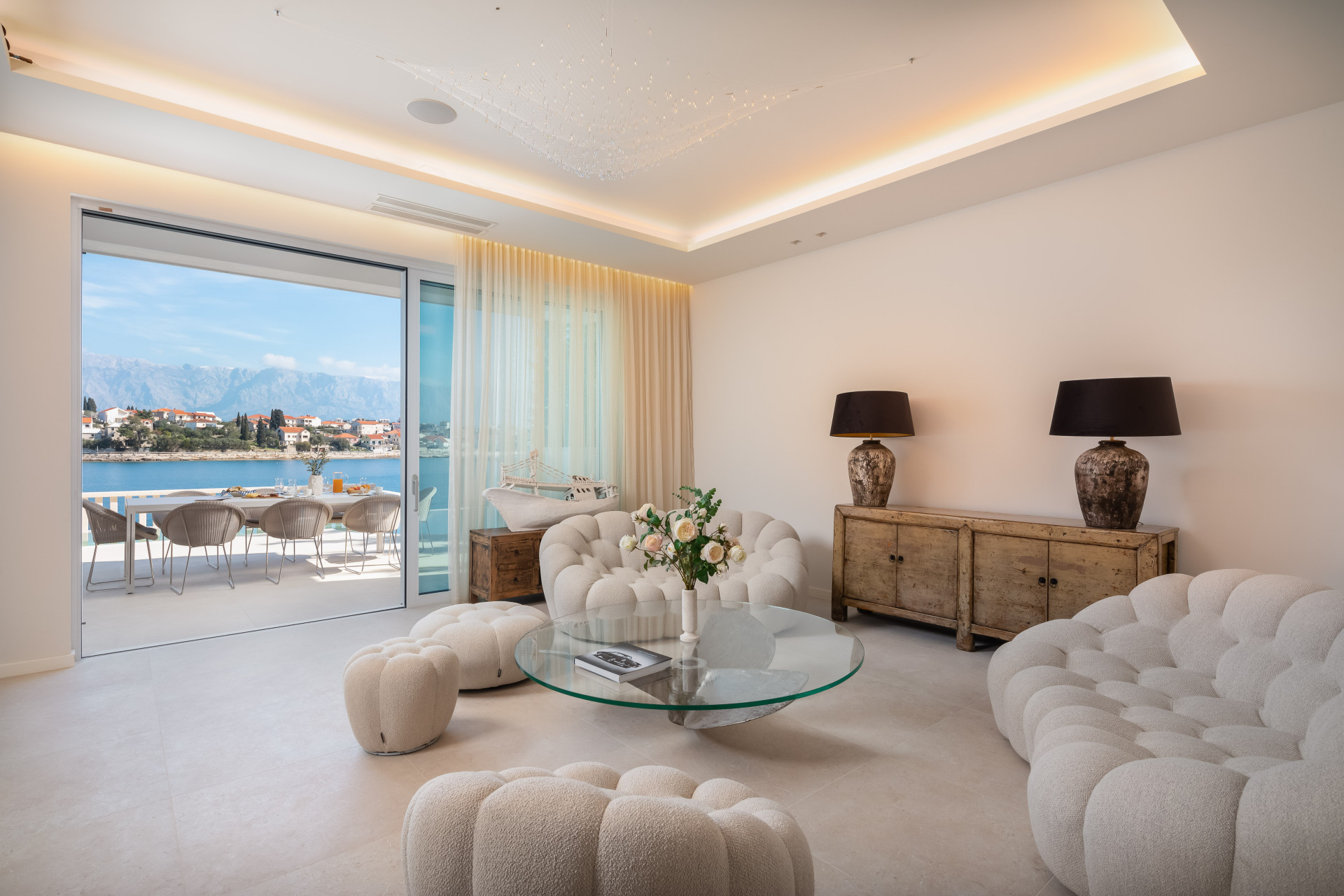 Beachfront Villa More on Brac island
