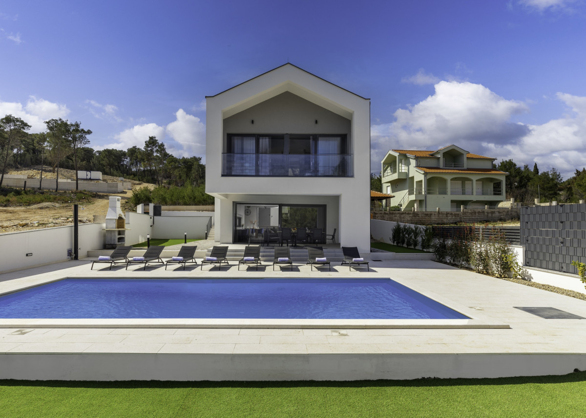 Villa Pine