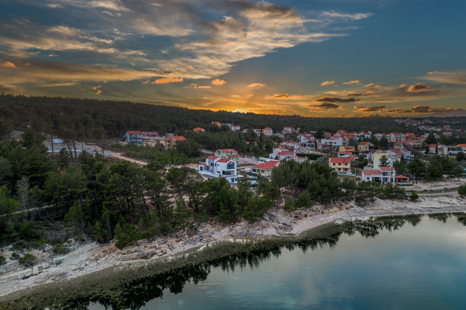 Ville Pine in Prigrada, Zadar