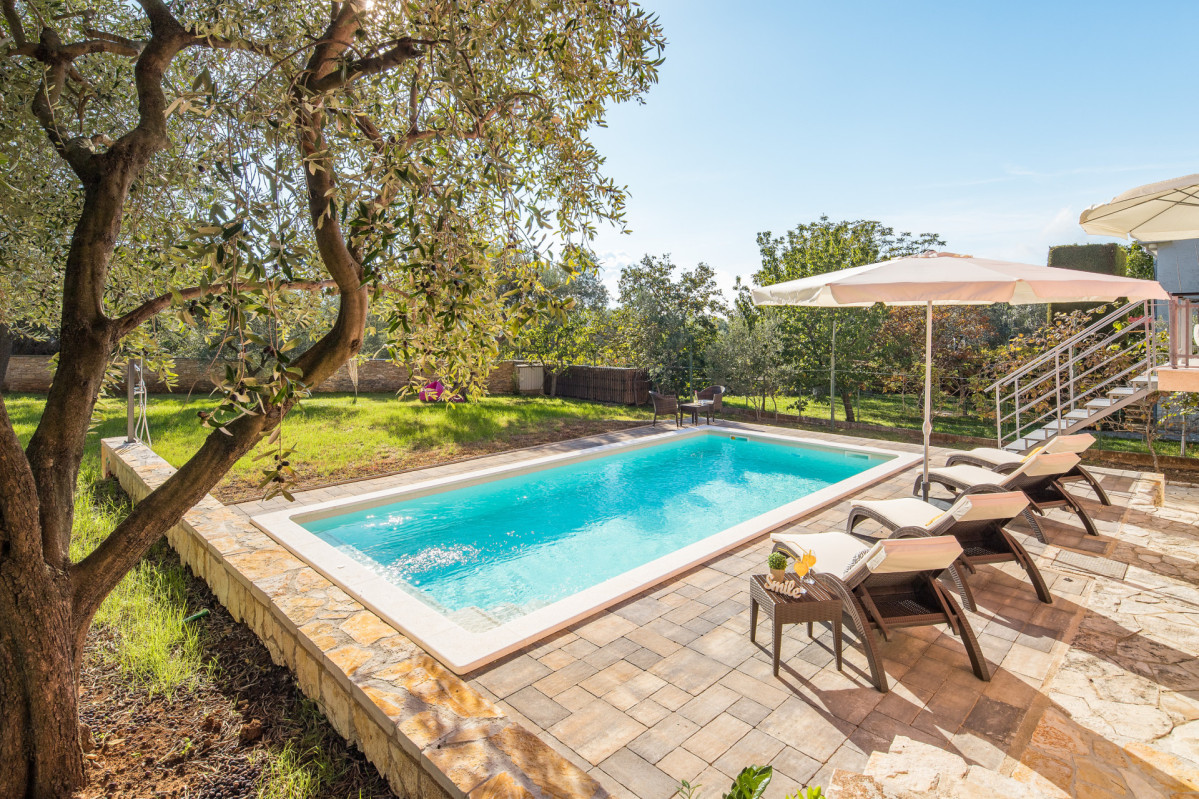 Villa Polion Peroj