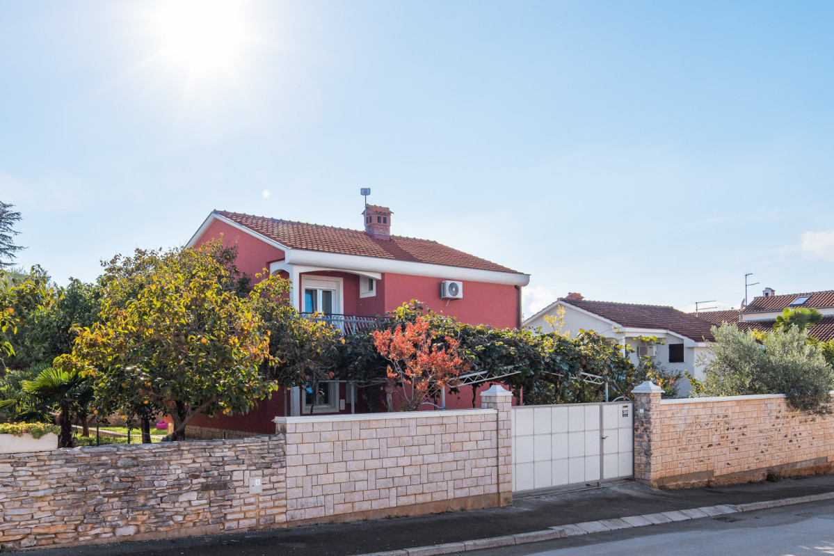 Villa Polion Peroj