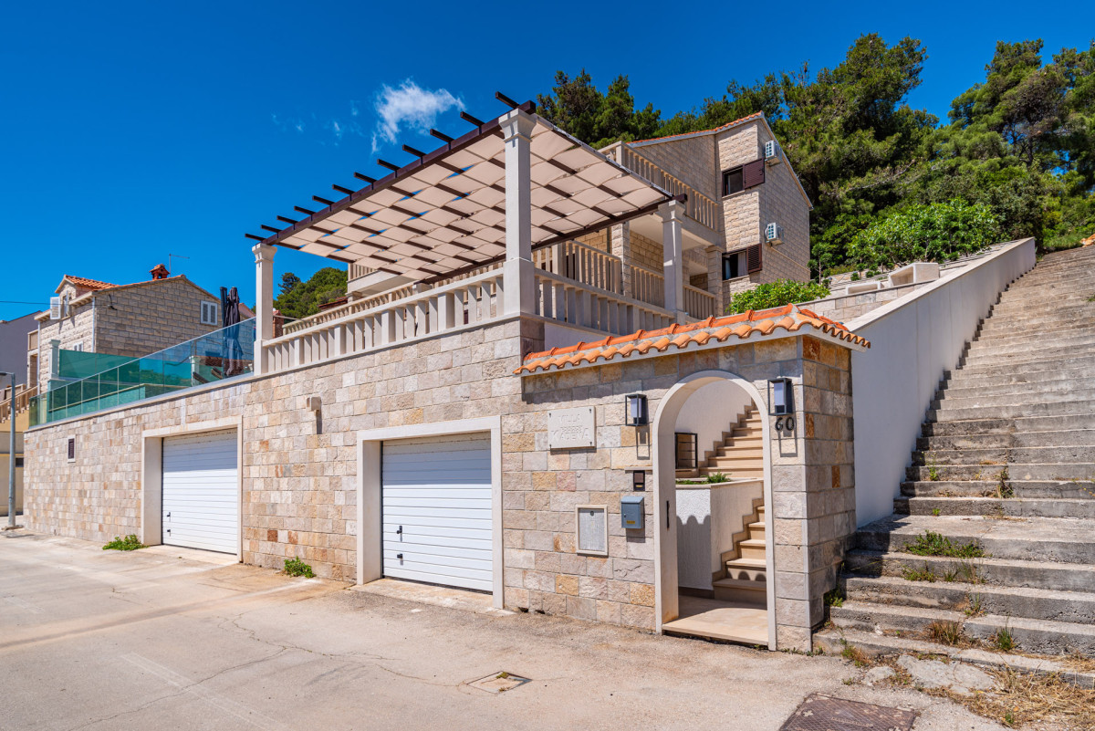 Villa Kadena
