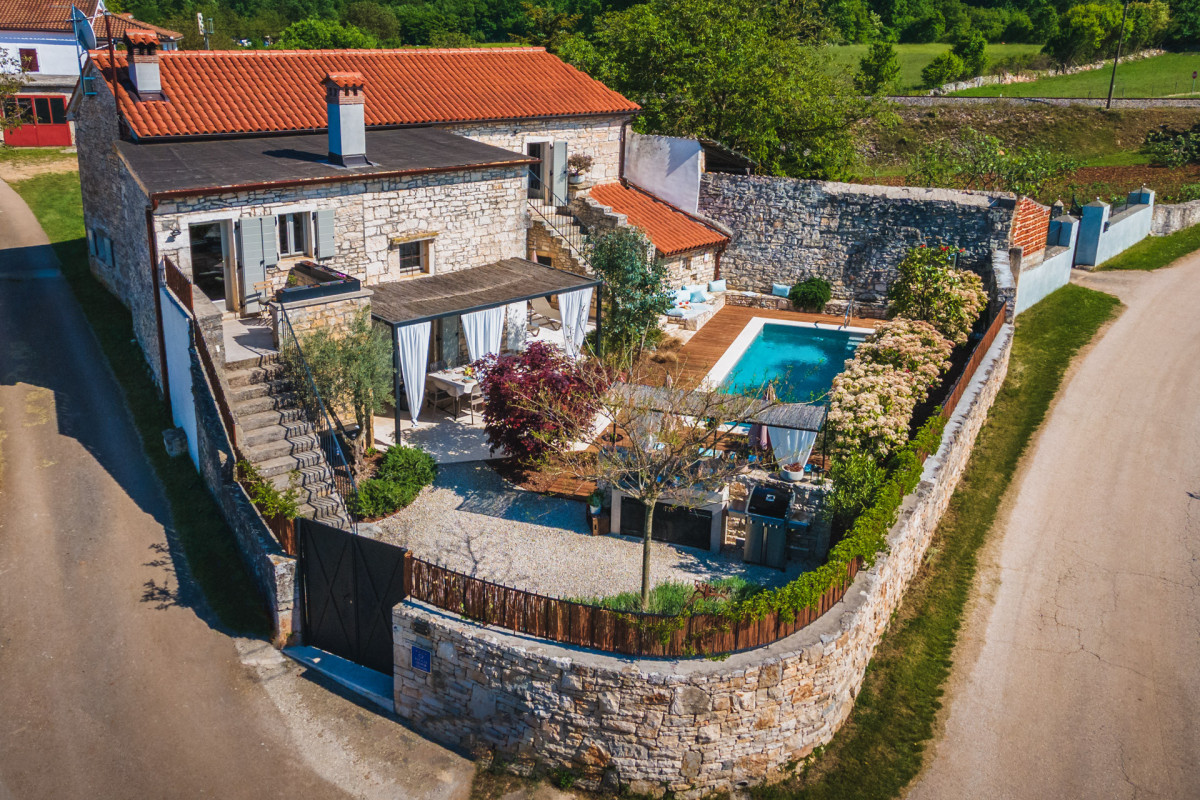 Villa Nar