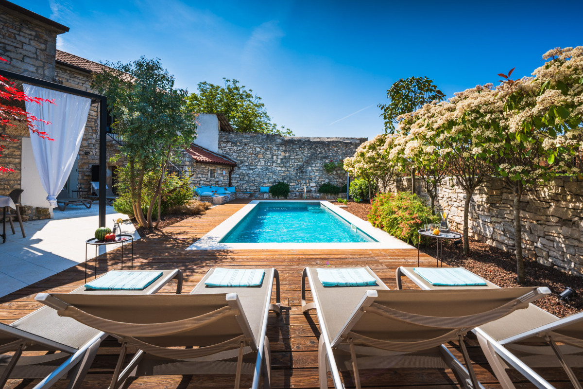 Villa Nar