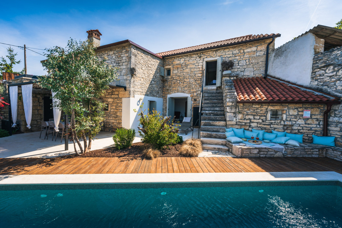 Villa Nar