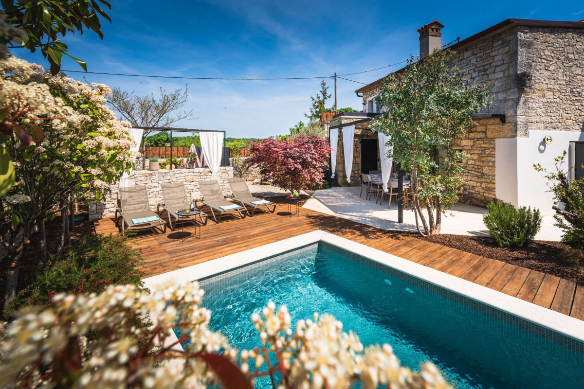 Villa Nar