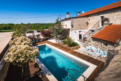 Villa Nar