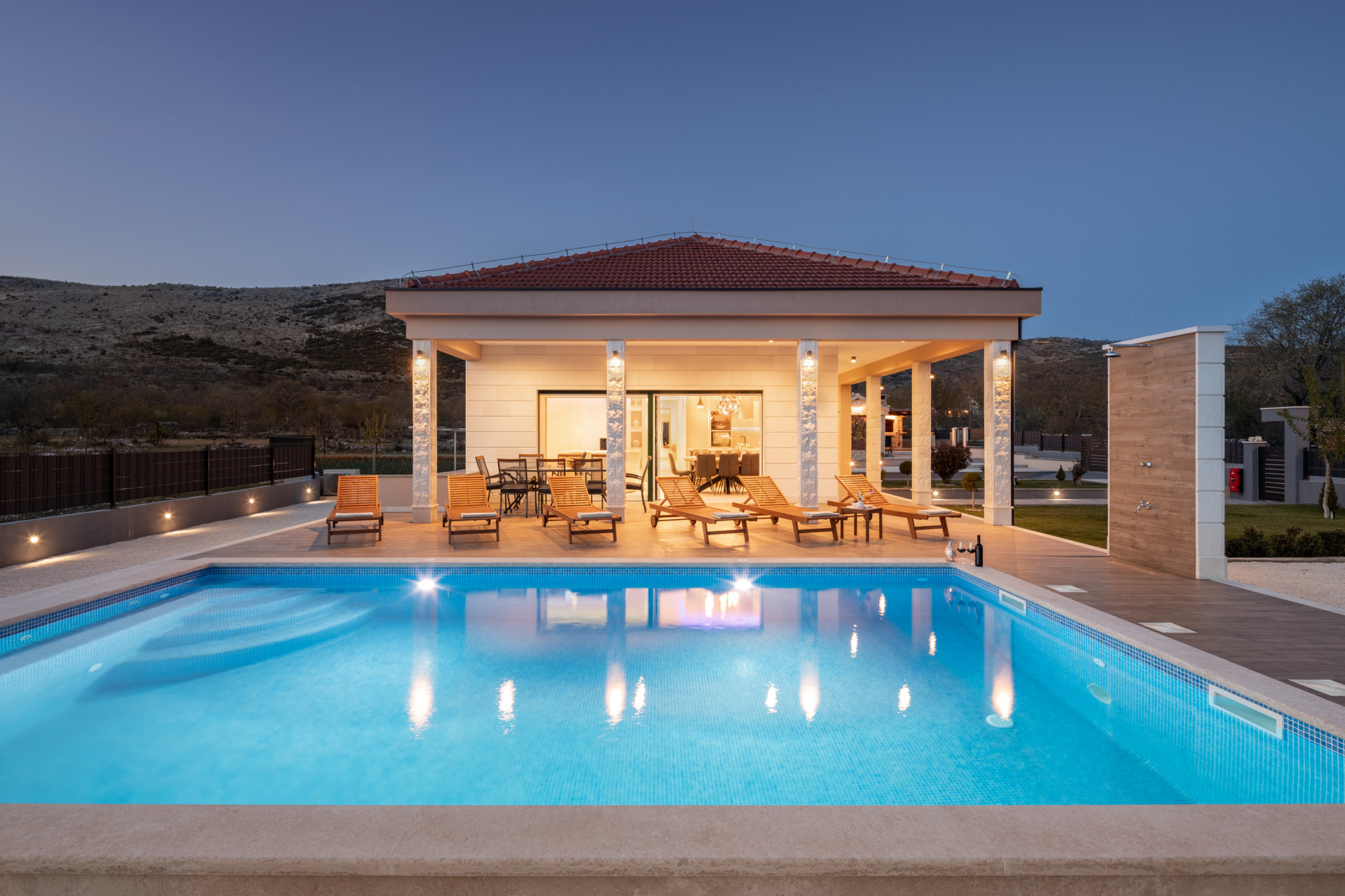 Villa Nar