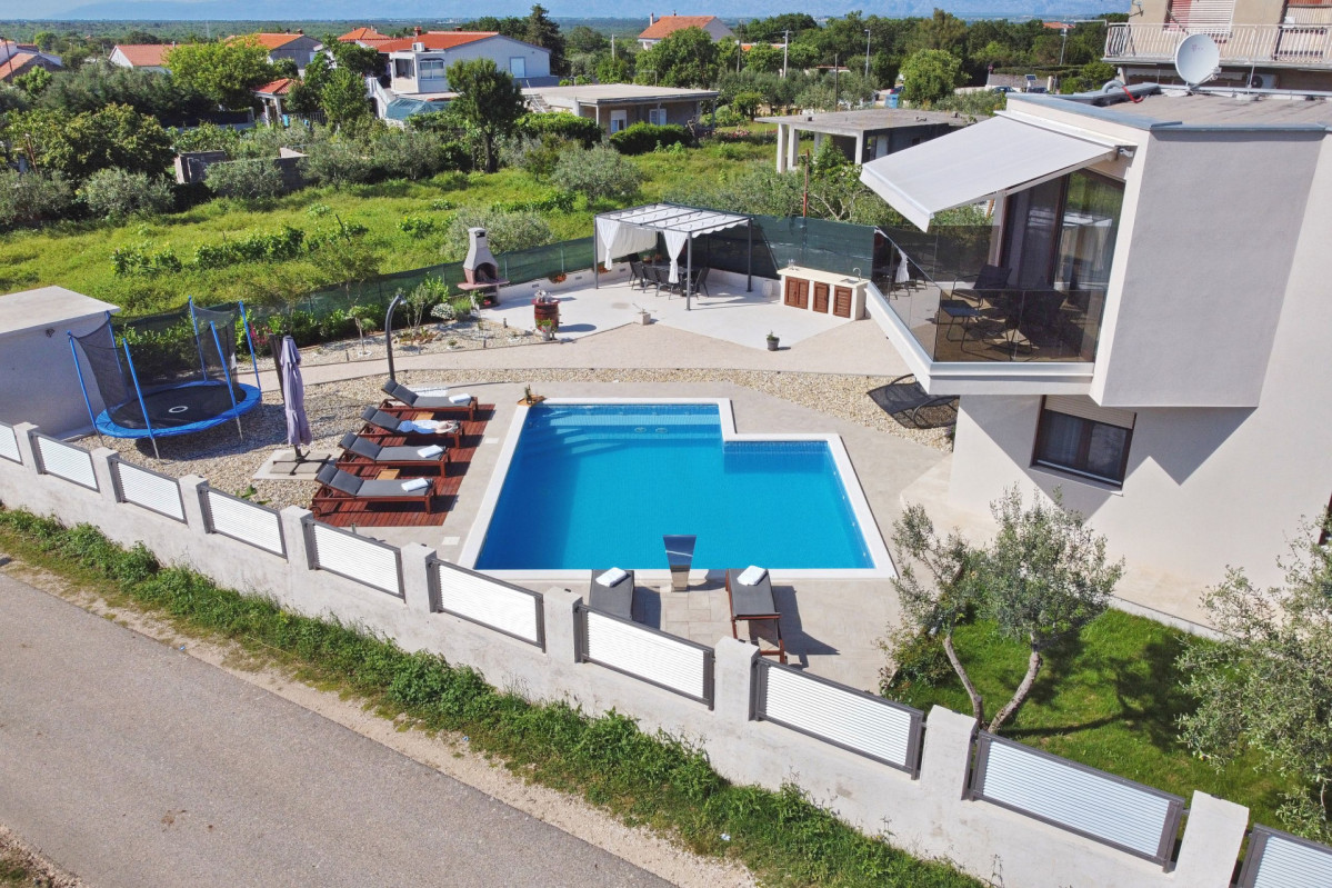 Villa Alt