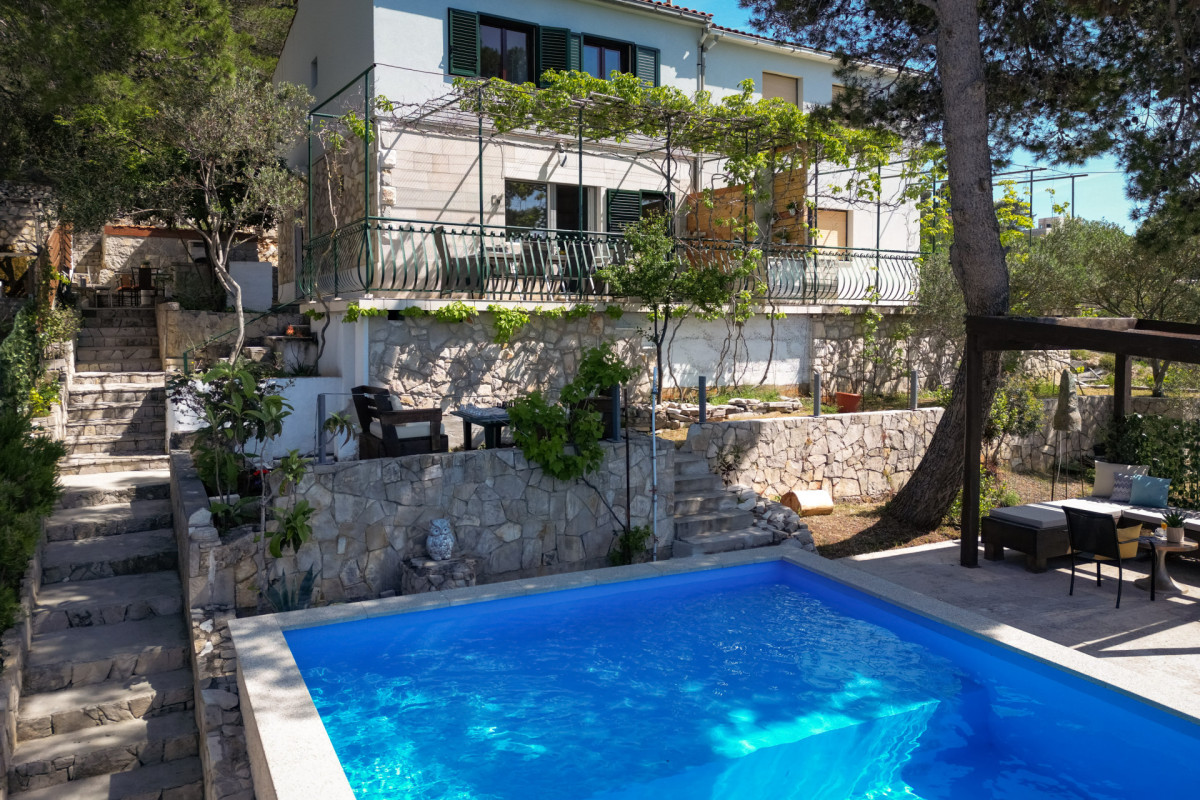 Villa Mistral