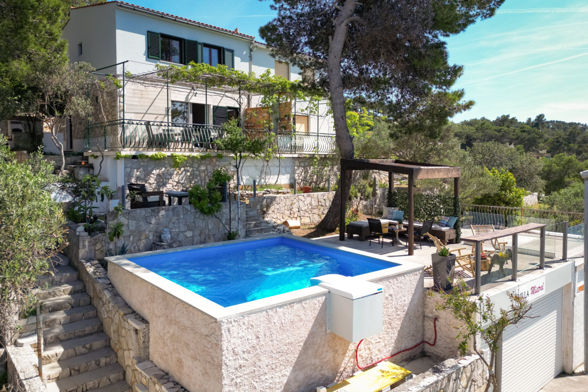 Villa Mistral