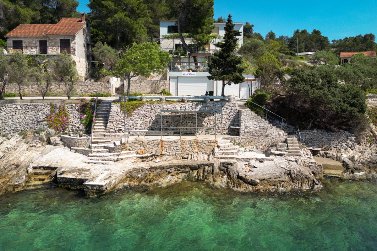 Villa Mistral