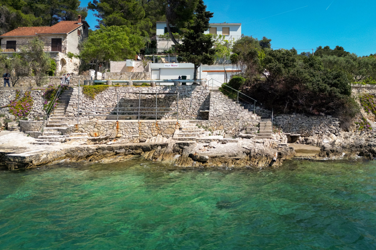 Villa Mistral