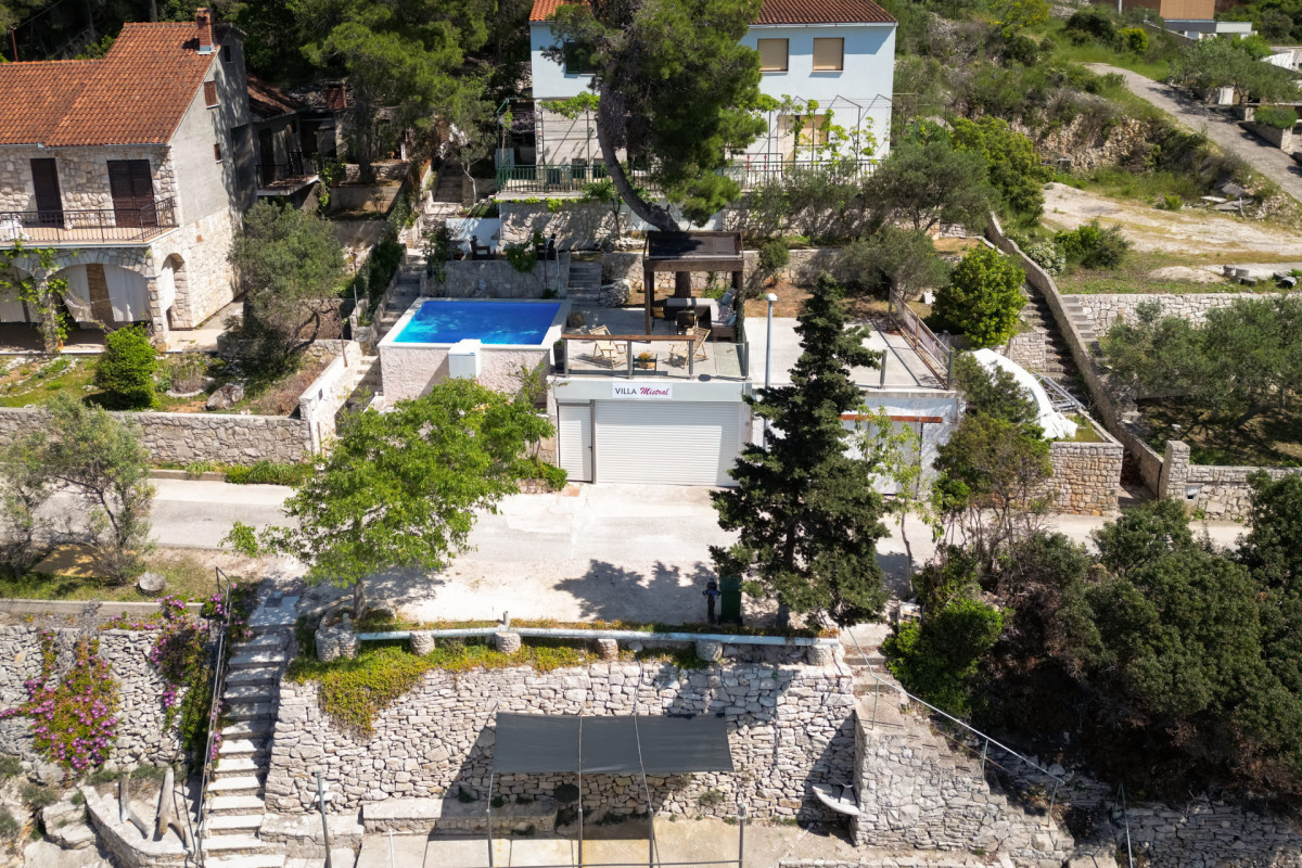 Villa Mistral
