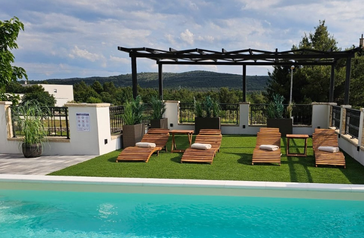 Villa Whitestone