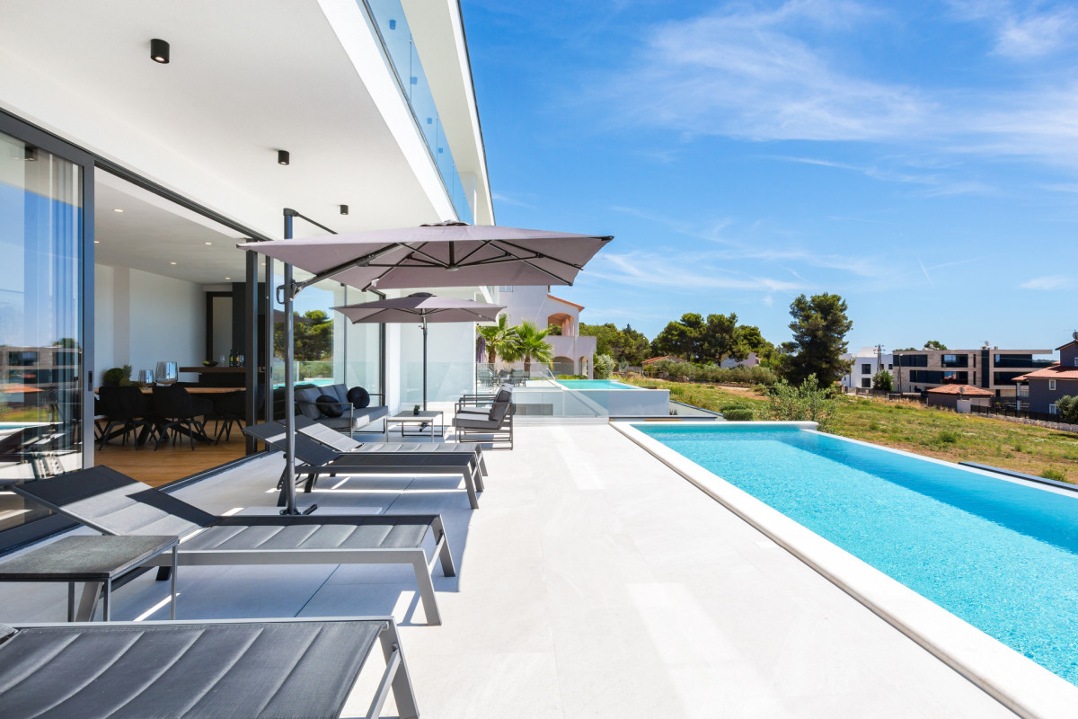 Villa Dali With Spa