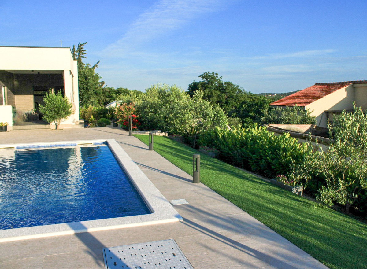 Villa Bura