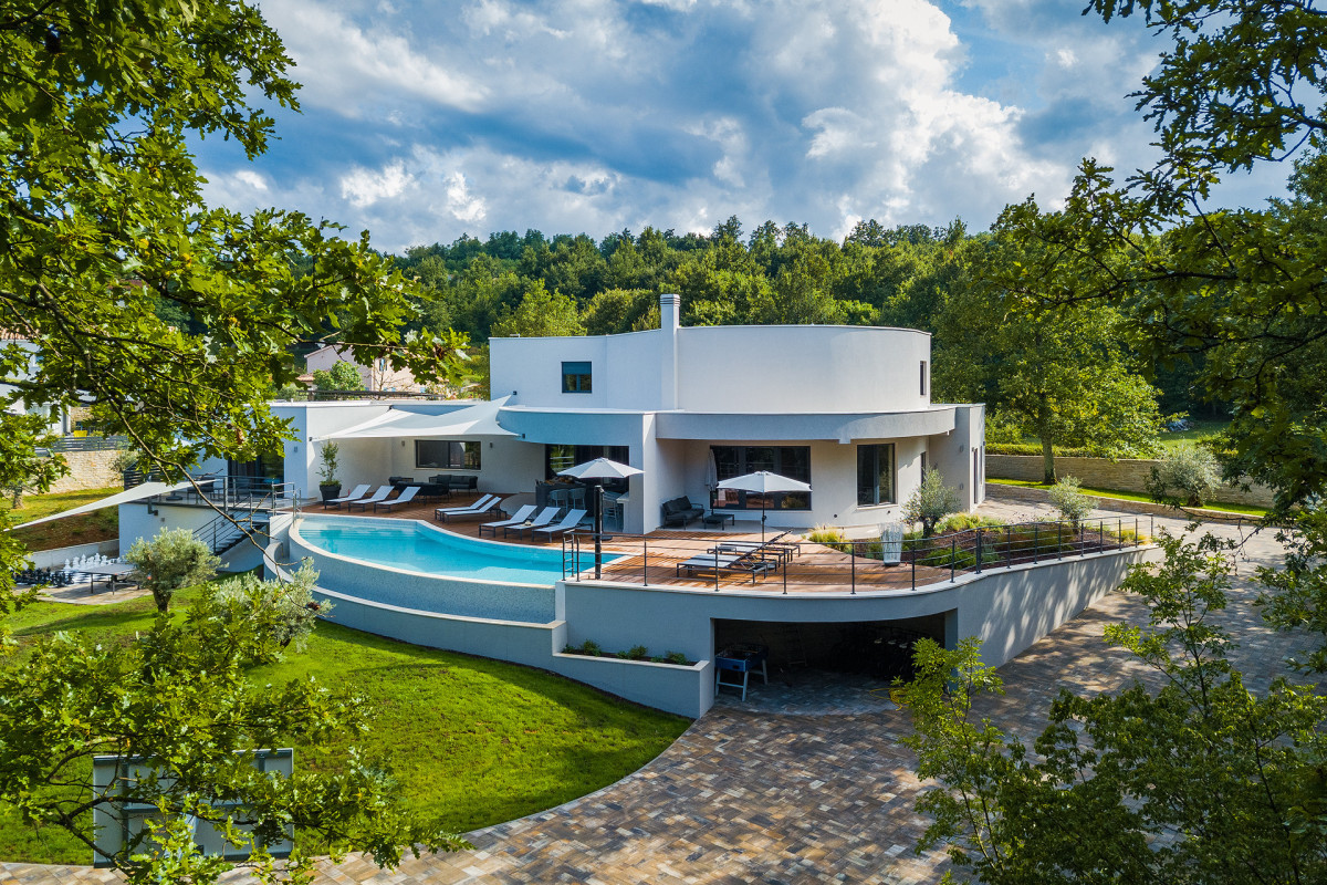 Villa Viktor Tireli