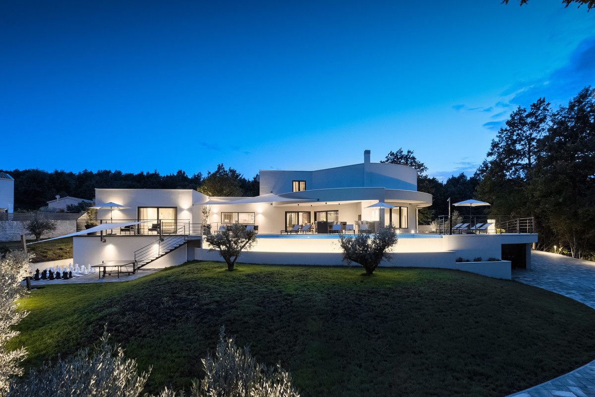 Villa Viktor Tireli