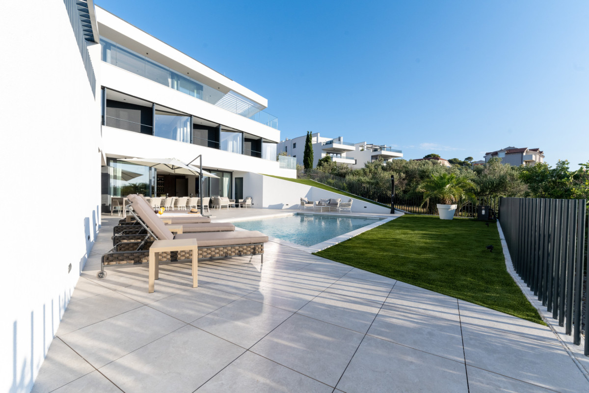 Villa Isola