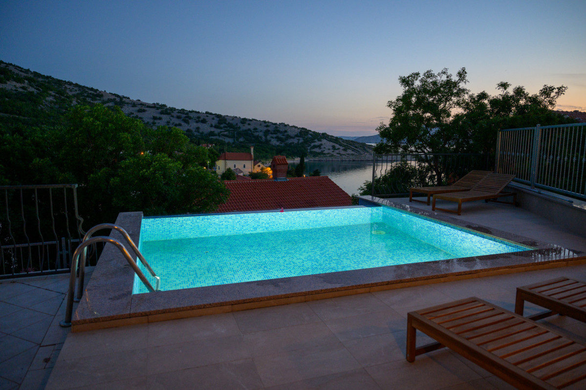 Villa Atlantis & More