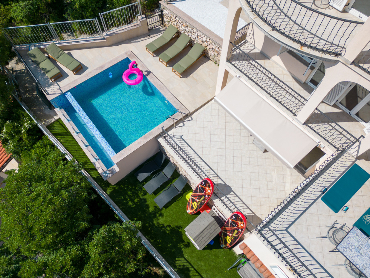Villa Atlantis & More
