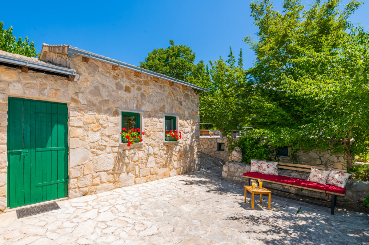 Villa Ognjistar