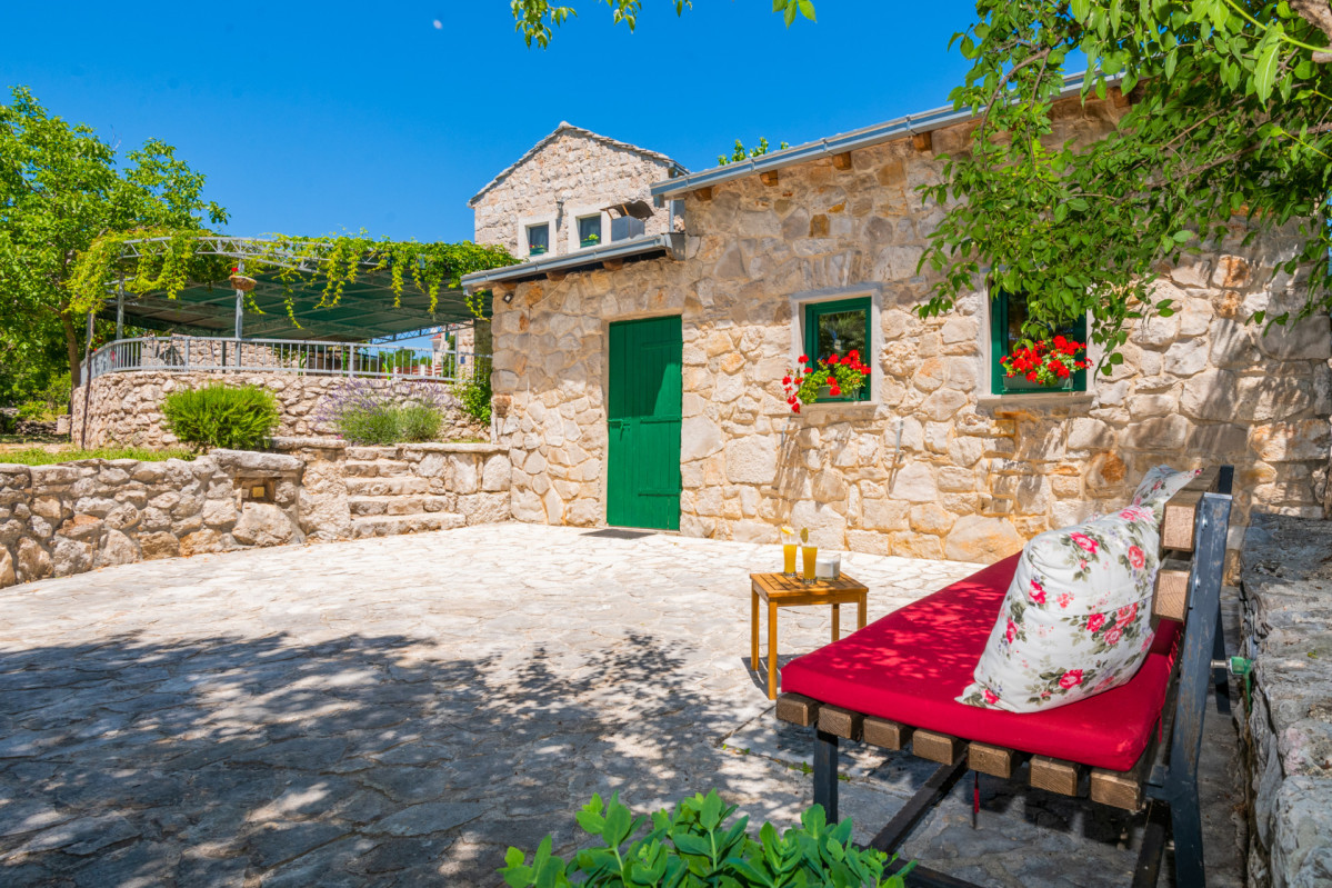 Villa Ognjistar