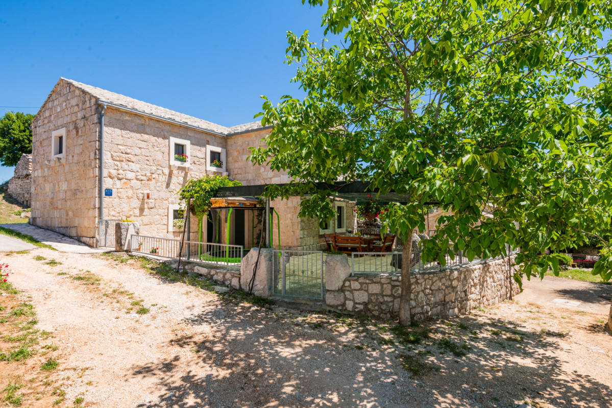 Villa Ognjistar
