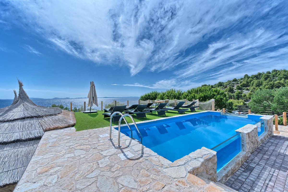 Seaview Villa Maria