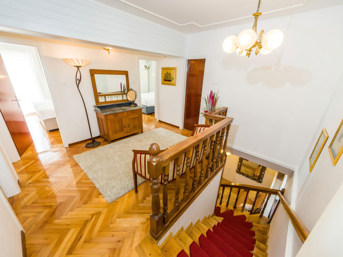 Villa Navis