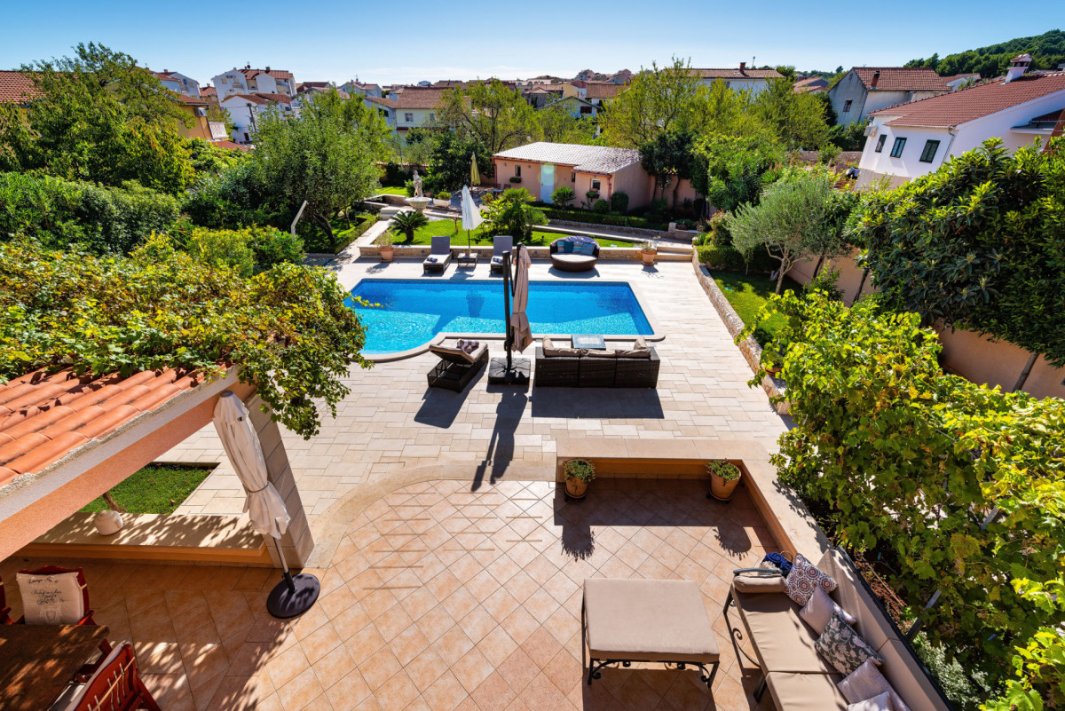 Villa Navis