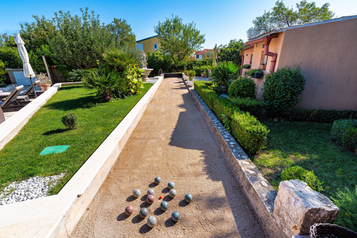 Villa Navis