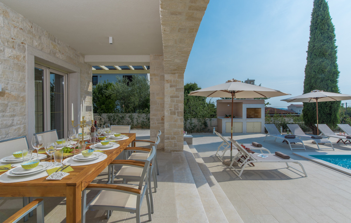 Villa Cypressa