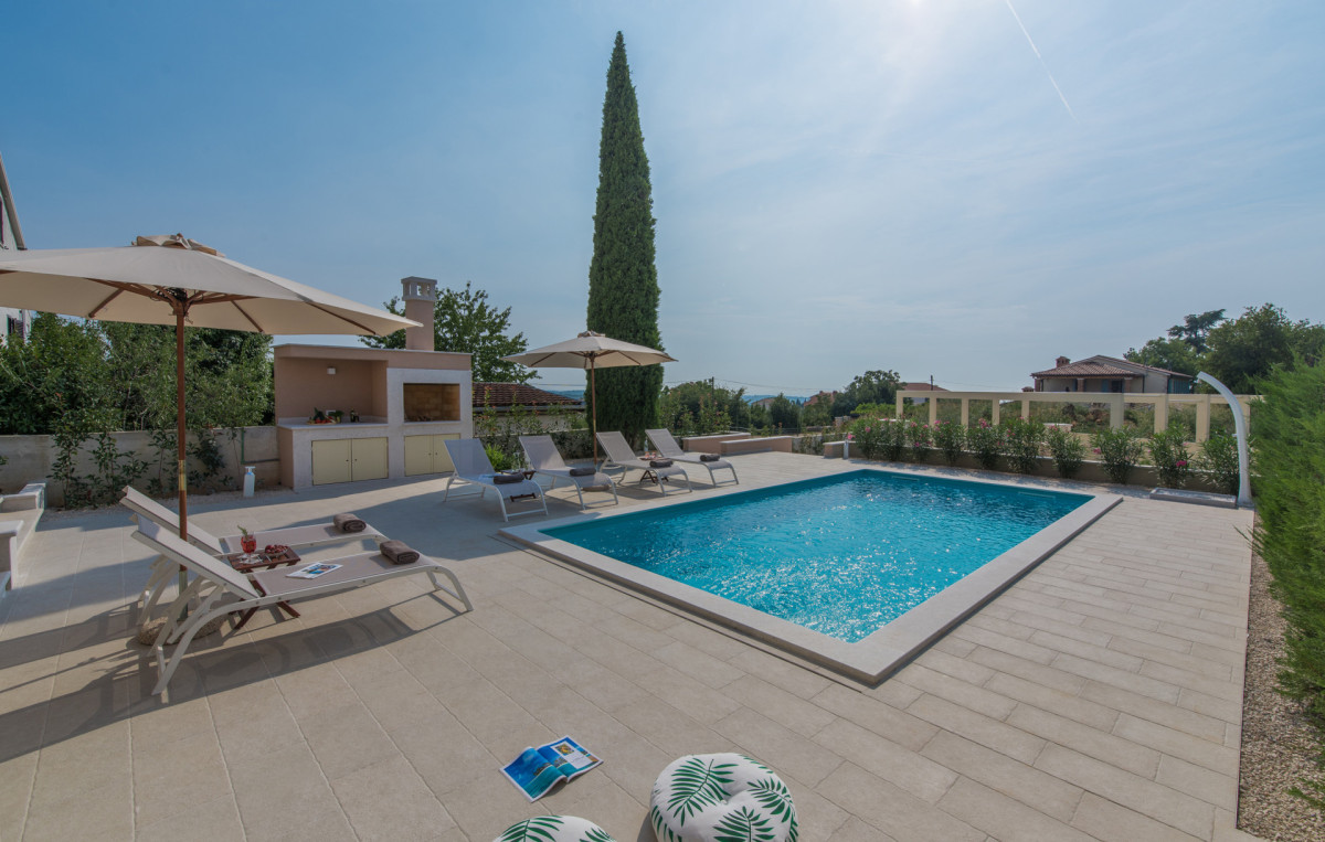 Villa Cypressa