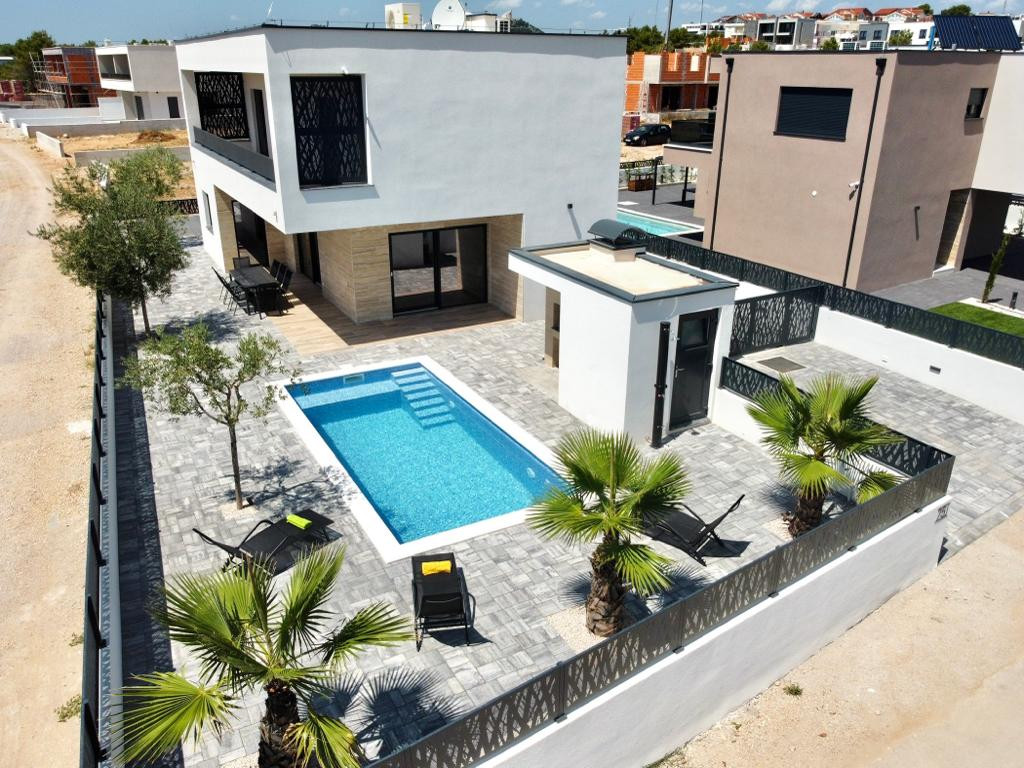 Villa Naomi
