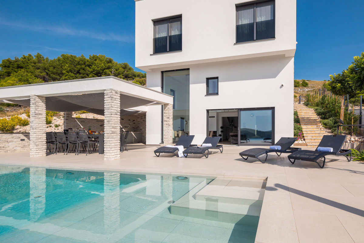 Villa Grc