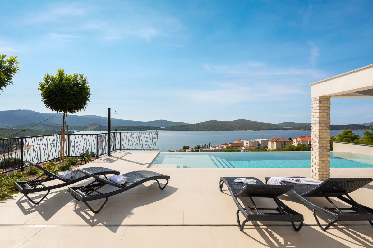 Villa Grc
