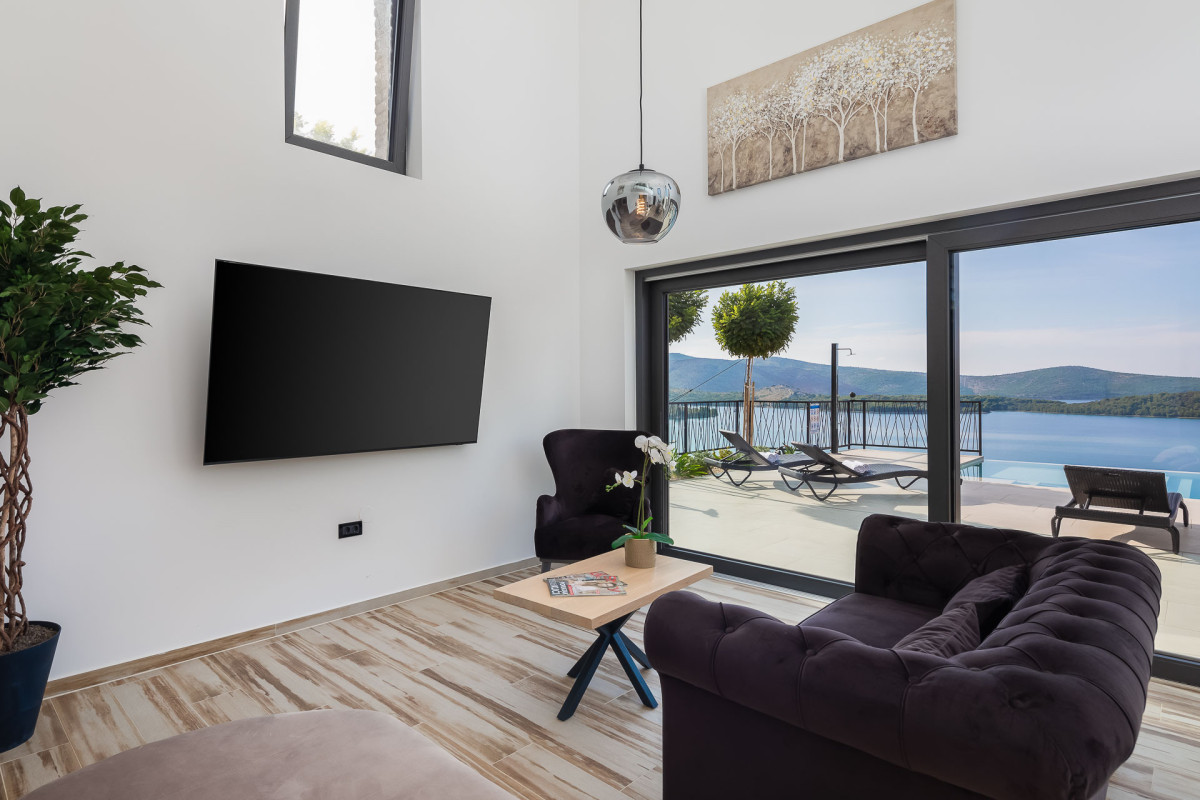 Villa Grc