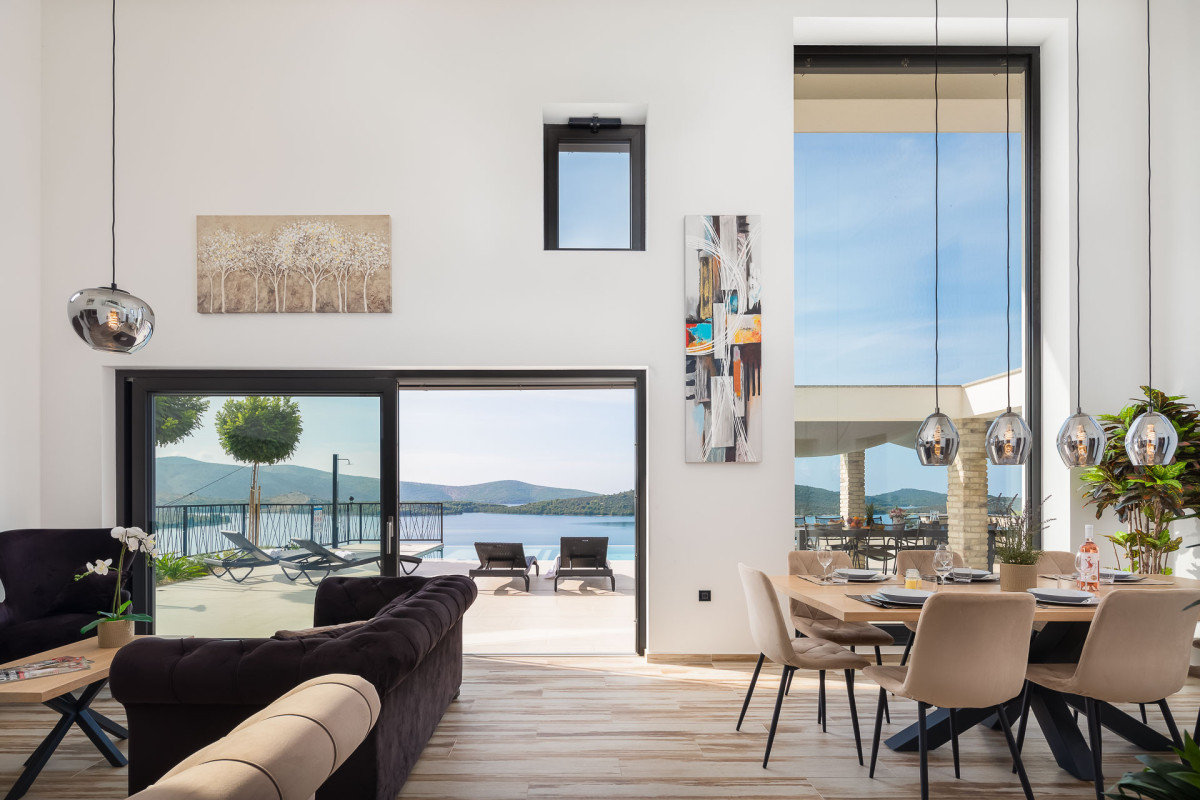 Villa Grc