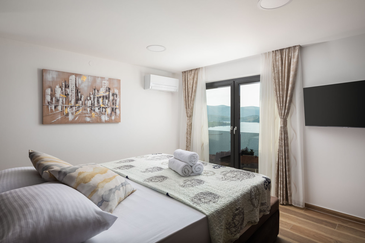 Villa Grc