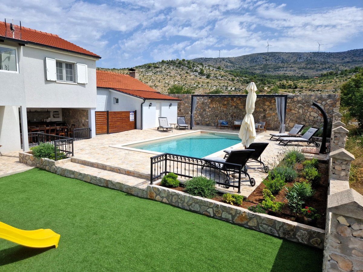 Villa FarAway