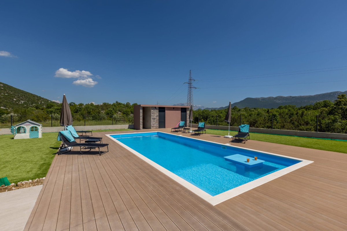 Villa Nebo