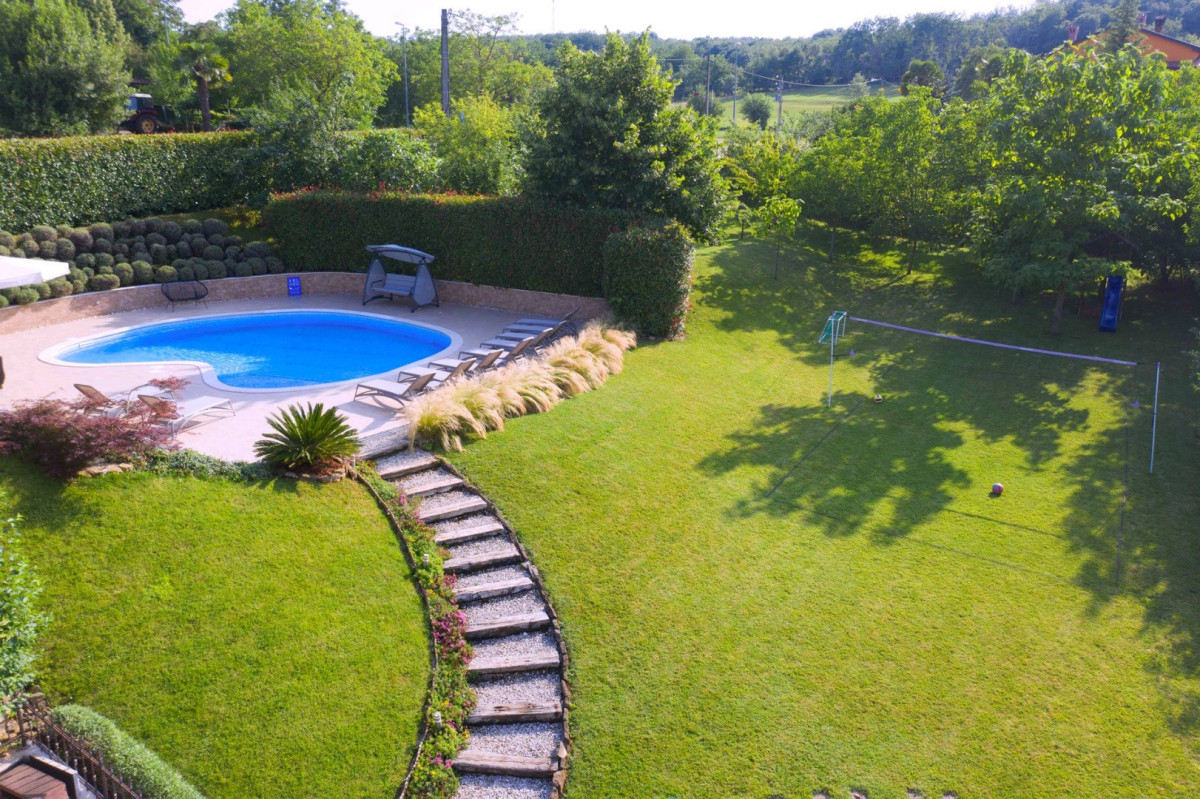 Villa Diora