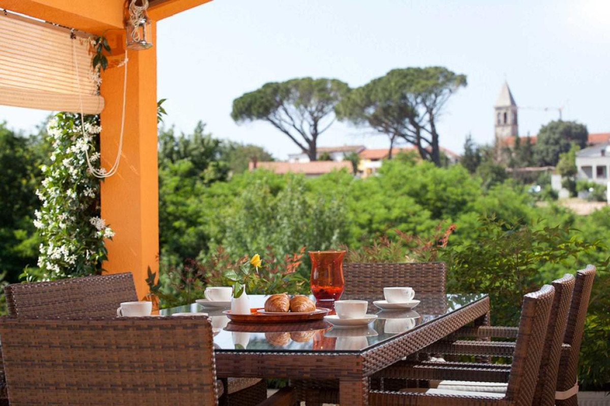 Villa Diora