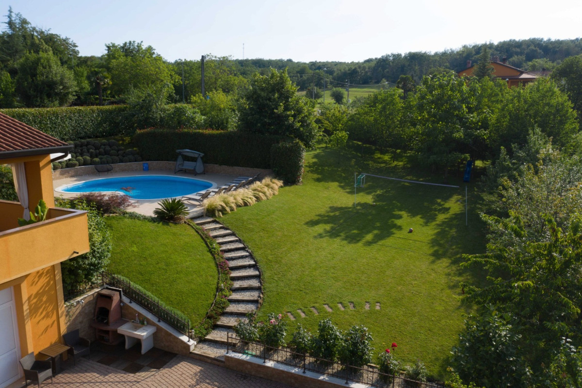 Villa Diora