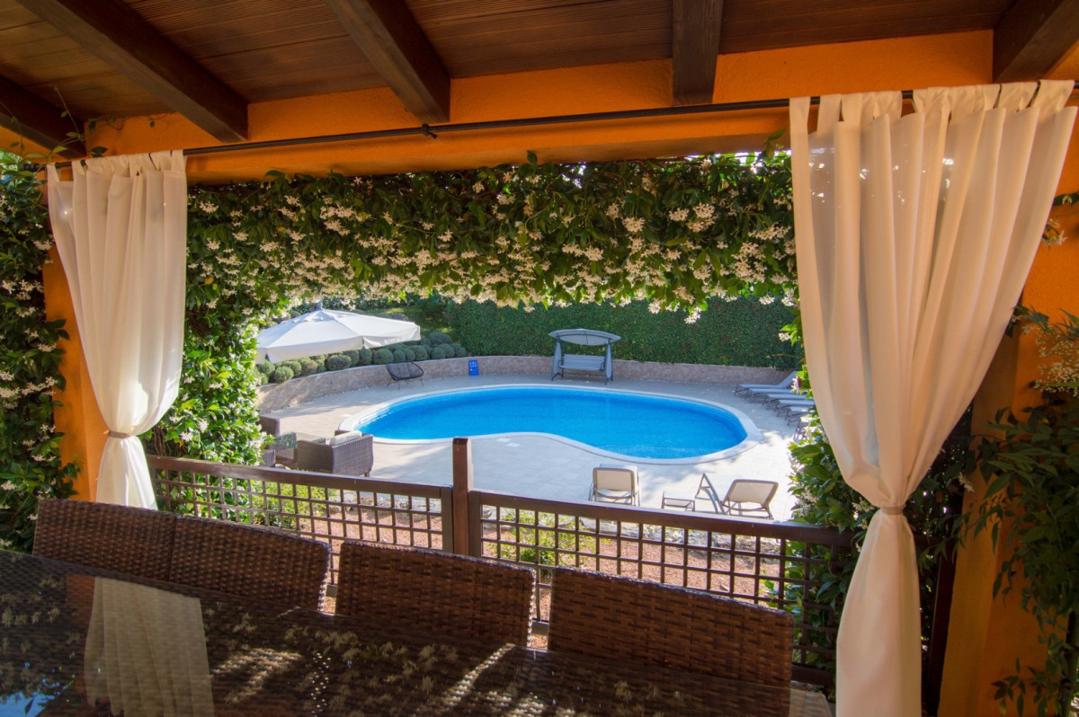 Villa Diora
