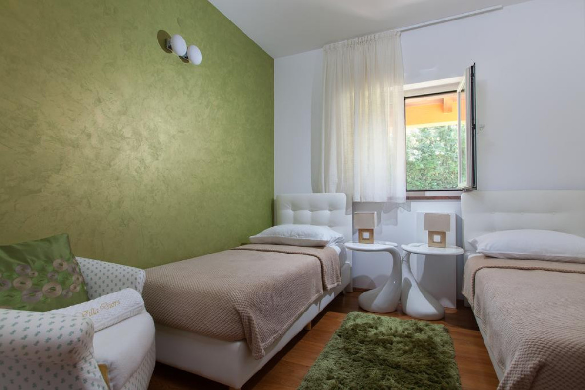 Villa Diora